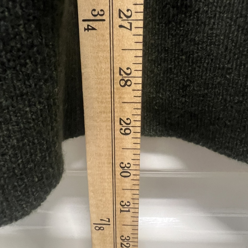 Johnstons Mens V-Neck Sweater Size 48 Pure New Wool Green Scotland Golf Vintage - Picture 6 of 8